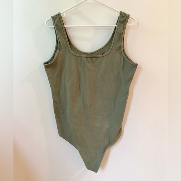 Abercrombie Soft a&f Ribbed Bodysuit - Picture 1 of 3